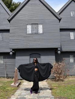 Sanderson Sisters Hooded Cape FOXBLOOD PLUS SIZE 1X-6X SELECTIONS