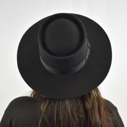 Olive & Pique Bridge Of Sighs Wool Boater Hat