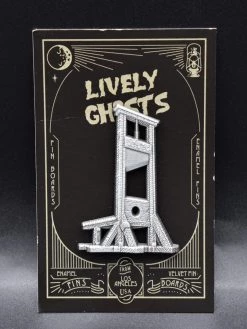PINS Guillotine Pin LIVELY GHOSTS