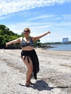 Donna DiCapri Kelani Tied Swimsuit Cover (One Size)