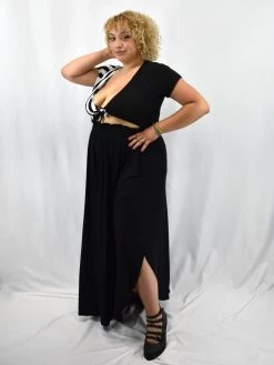 Sweet Lovely NEWEST ITEMS RESTOCKED! On Holiday Round Hem Skirt (ALL BLACK)