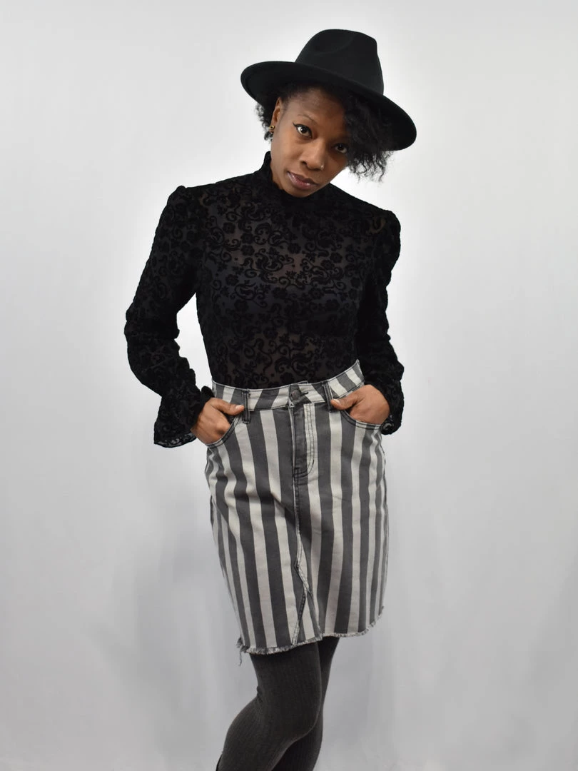 White Birch NEWEST ITEMS Sunstone Striped Denim Skirt 9 White Birch NEWEST ITEMS Sunstone Striped Denim Skirt