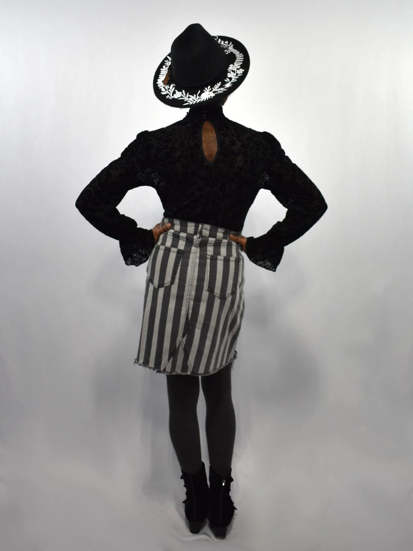 White Birch NEWEST ITEMS Sunstone Striped Denim Skirt 10 White Birch NEWEST ITEMS Sunstone Striped Denim Skirt