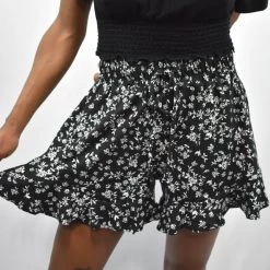 White Birch NEWEST ITEMS Rock Cress Micro Floral Shorts