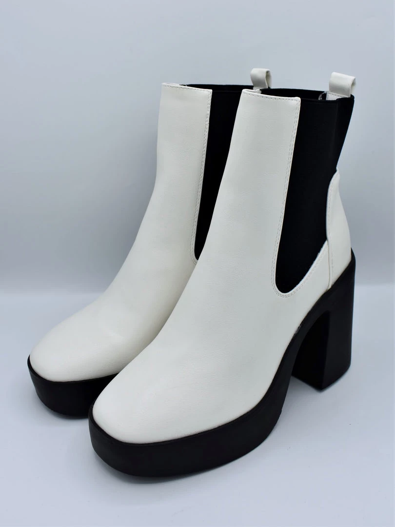 Appleblossoms Morgenstern Chunky Boots- Two Colors Available! 7 Appleblossoms Morgenstern Chunky Boots- Two Colors Available!