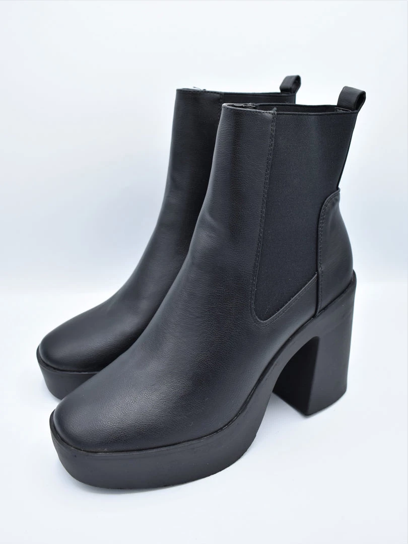 Appleblossoms Morgenstern Chunky Boots- Two Colors Available! 8 Appleblossoms Morgenstern Chunky Boots- Two Colors Available!