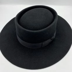 Olive & Pique Bridge Of Sighs Wool Boater Hat